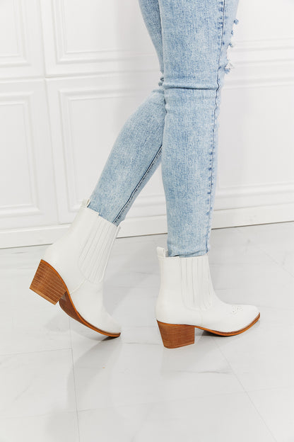 MMShoes Love the Journey Stacked Heel Chelsea Boot in White Trendsi