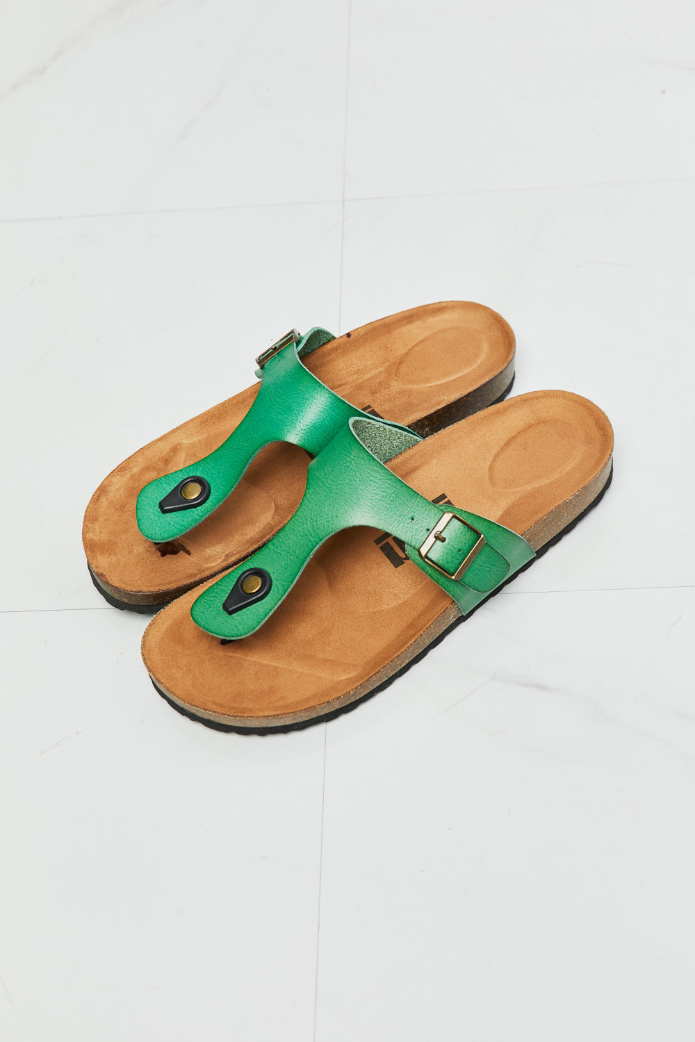 MMShoes Drift Away T-Strap Flip-Flop in Green Trendsi