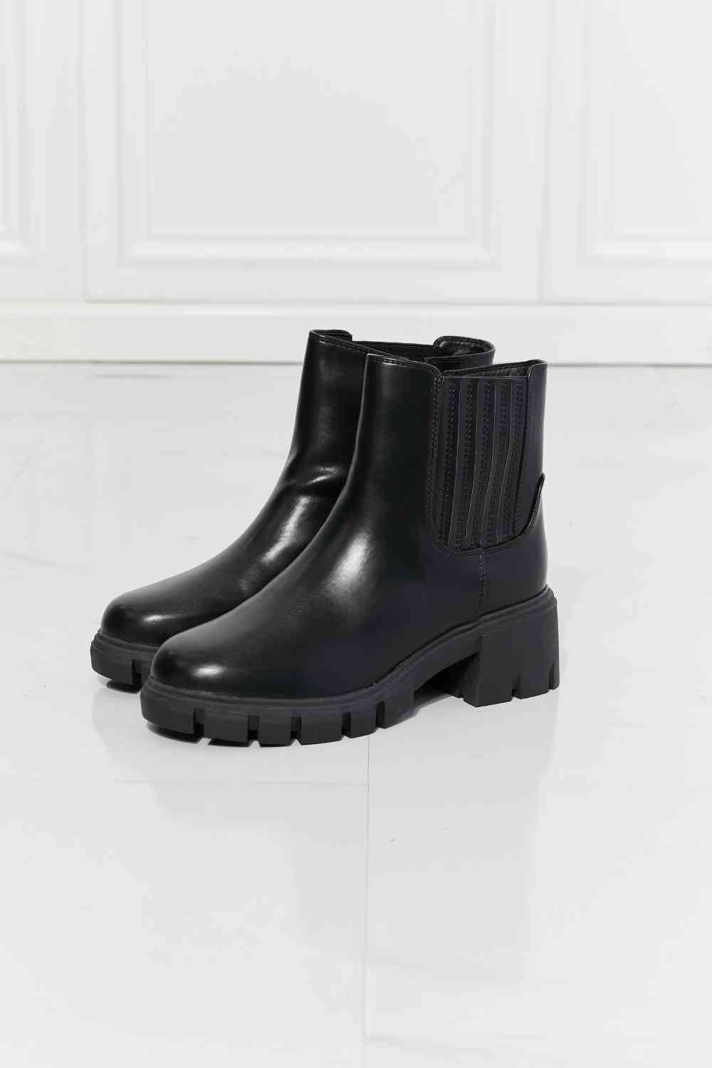 MMShoes What It Takes Lug Sole Chelsea Boots in Black  Hot Trends