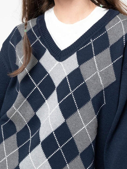 Geometric V-Neck Long Sleeve Sweater Trendsi