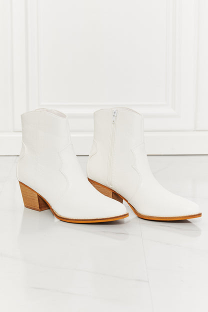 MMShoes Watertower Town Faux Leather Western Ankle Boots in White Trendsi