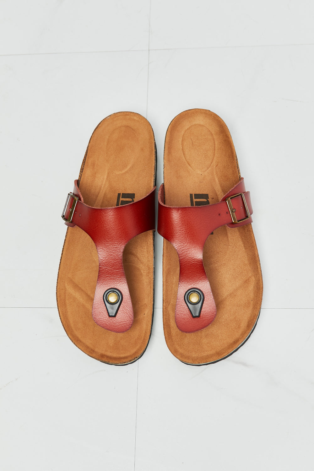 MMShoes Drift Away T-Strap Flip-Flop in Red Trendsi